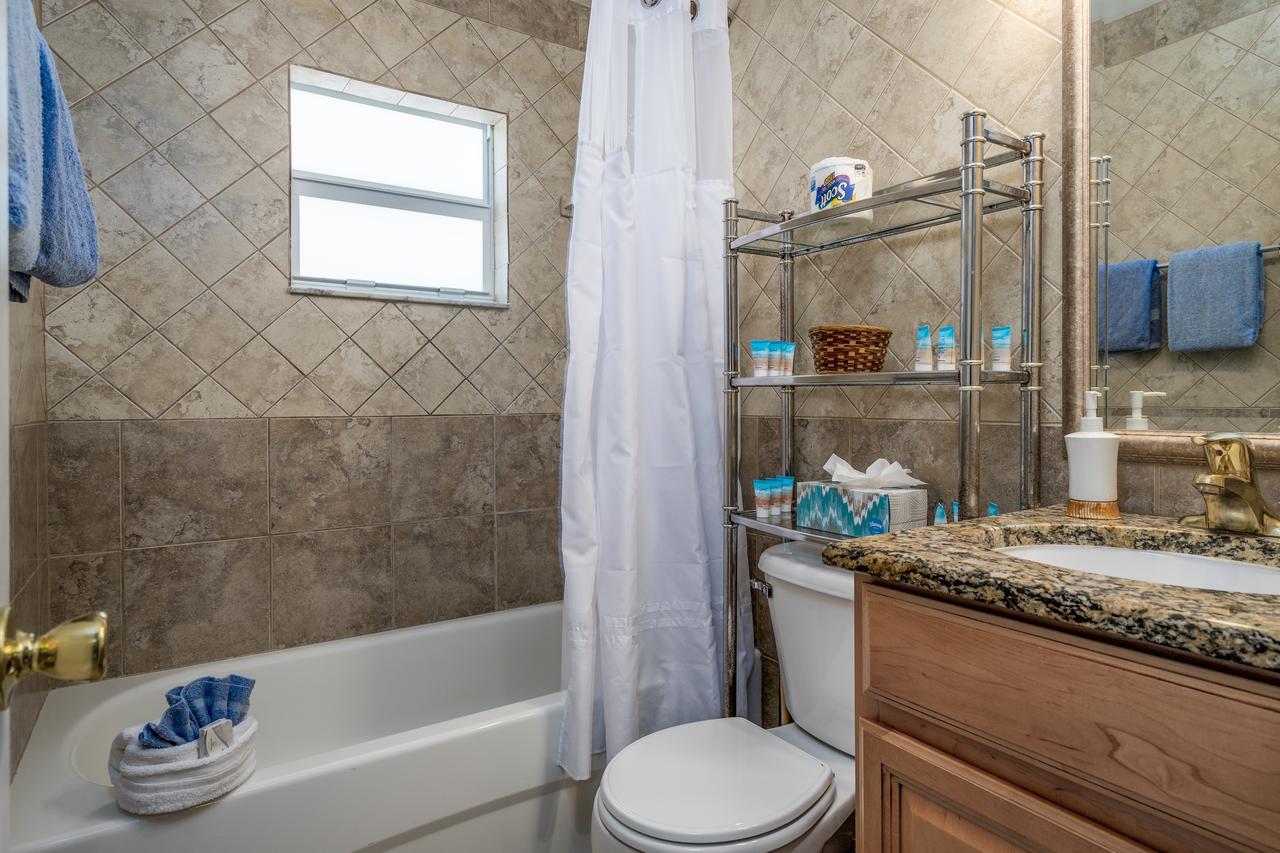 Gulf Breeze Condos Fort Myers Beach Exterior photo